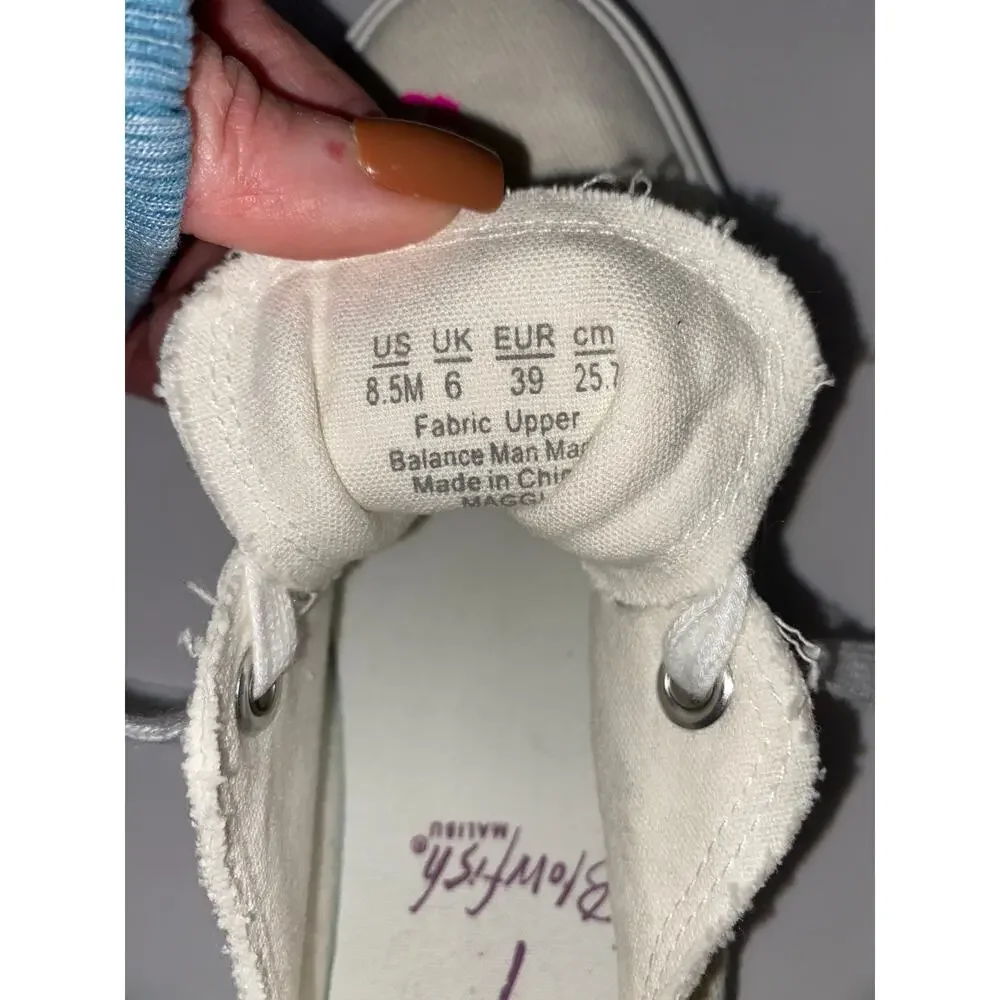Blowfish Malibu Marley White Canvas Skull Print Sneakers Women’s Size 8.5